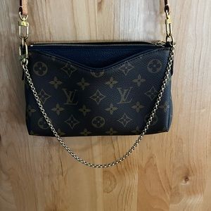 Louis Vuitton Pallas Clutch